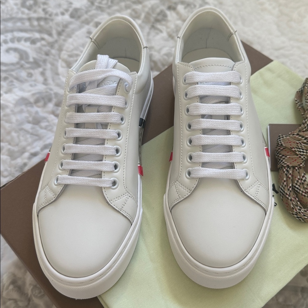 Burberry Optic White Low Top Trainers Unisex